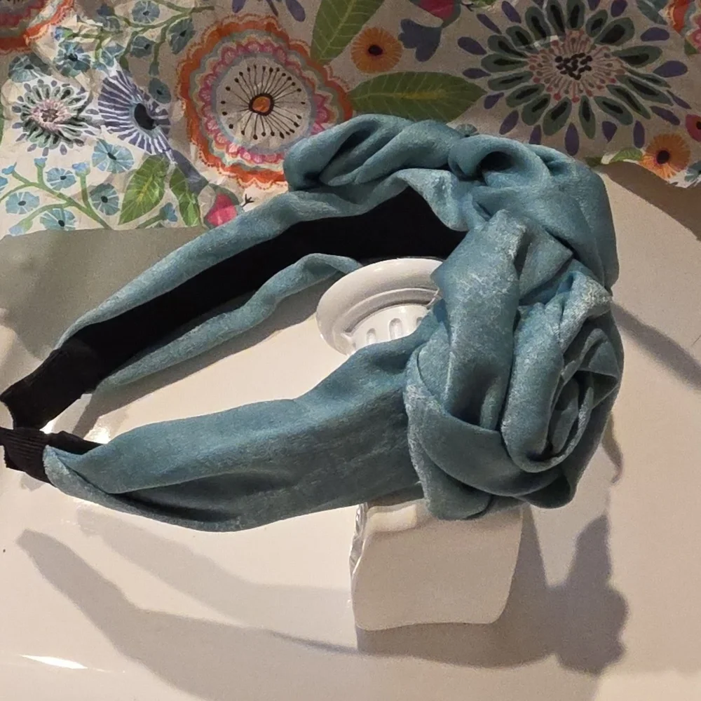 New! Rose headband turquoise Statement | NWOT